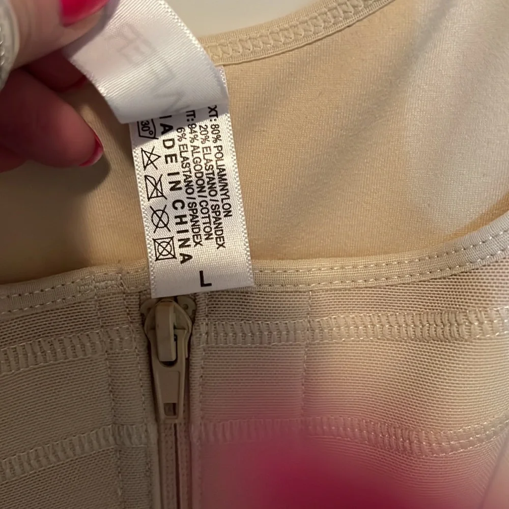 Body Shaper L - Picture 3 of 4